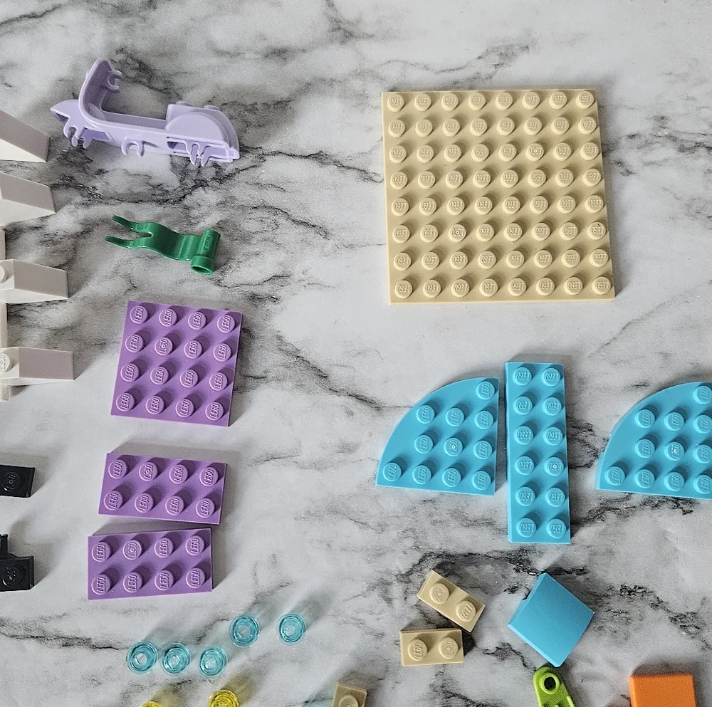 Lego Friends Mia's Beach Scooter 2017 Retired Set #41306
